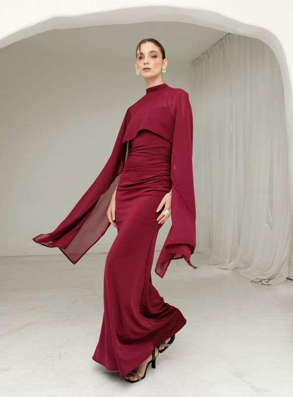 VESTIDO CON CAPA LORENA VINO